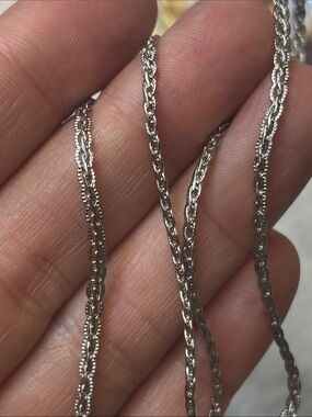 2mm Gorgeous Silver Tone Chain Necklace 18”